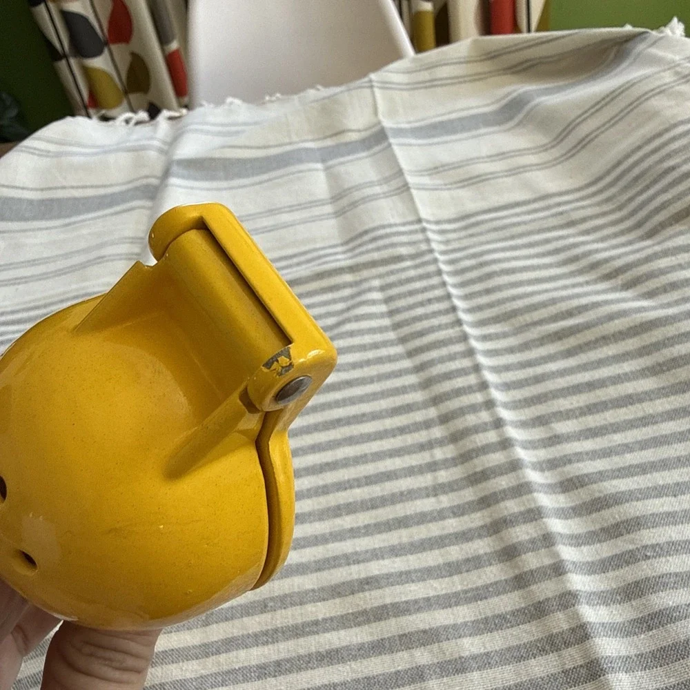 Manual Citrus Juicer Yellow Lemon Lime Hinged Vintage